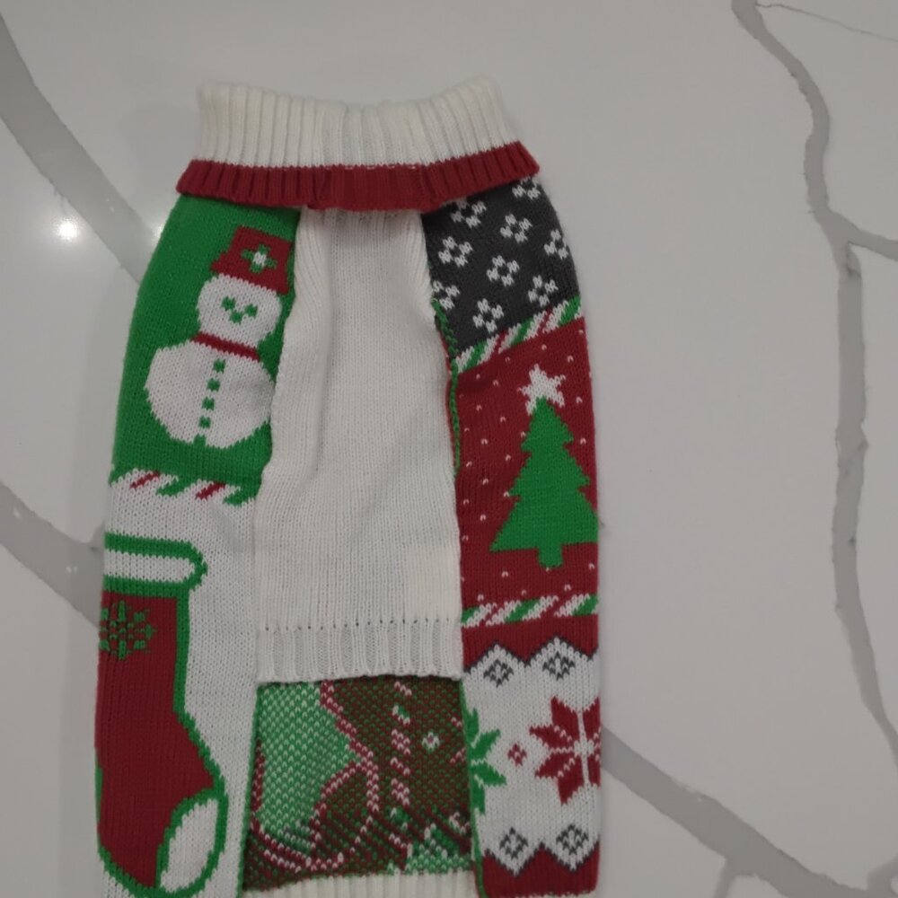 CHRISTMAS GRANDMA PATCH DOG SWEATER - Picture 2 of 2